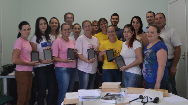 Entrega de tablets.